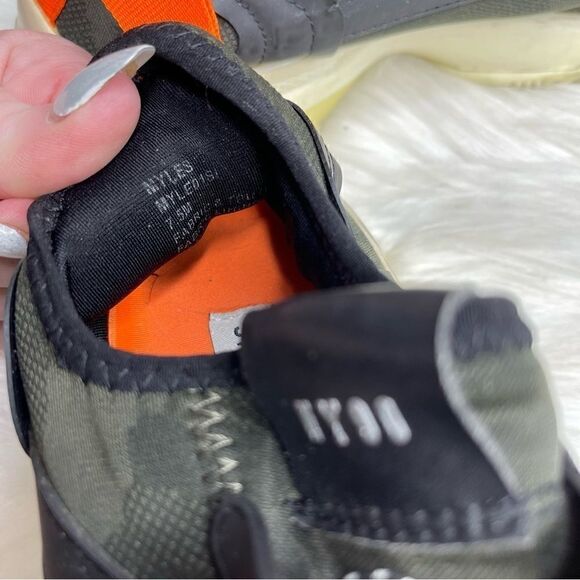 Steve Madden Myles Knit Green Camouflage Sneakers 7 - Picture 8 of 8